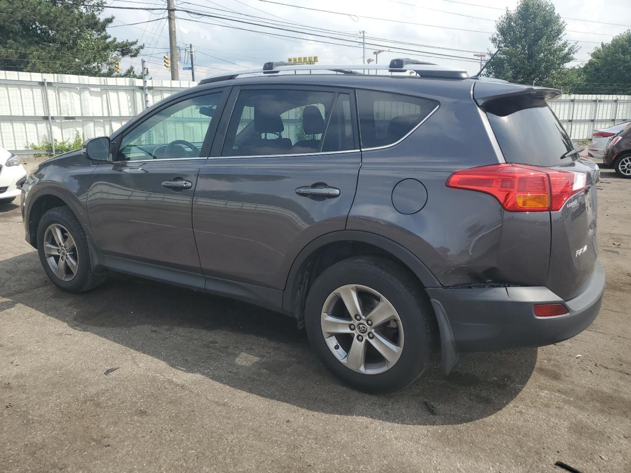 2015 TOYOTA RAV4 XLE - Image 2
