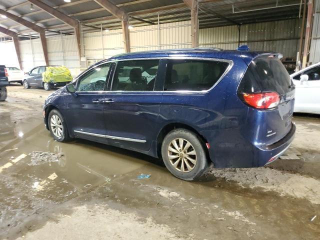 2017 Chrysler Pacifica Touring L - Фото 2