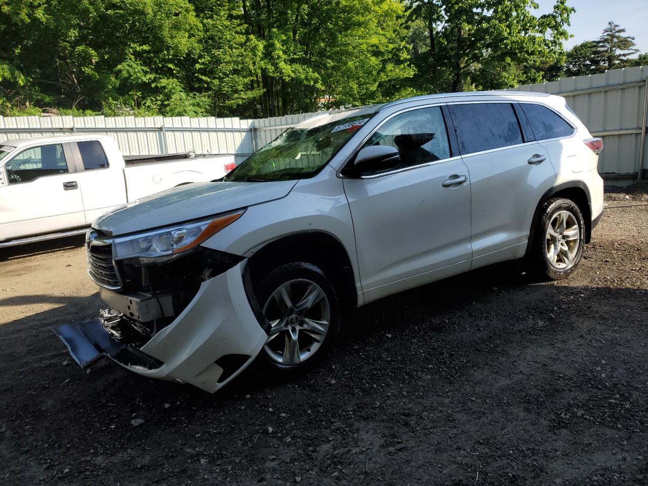 2016 TOYOTA HIGHLANDER car image