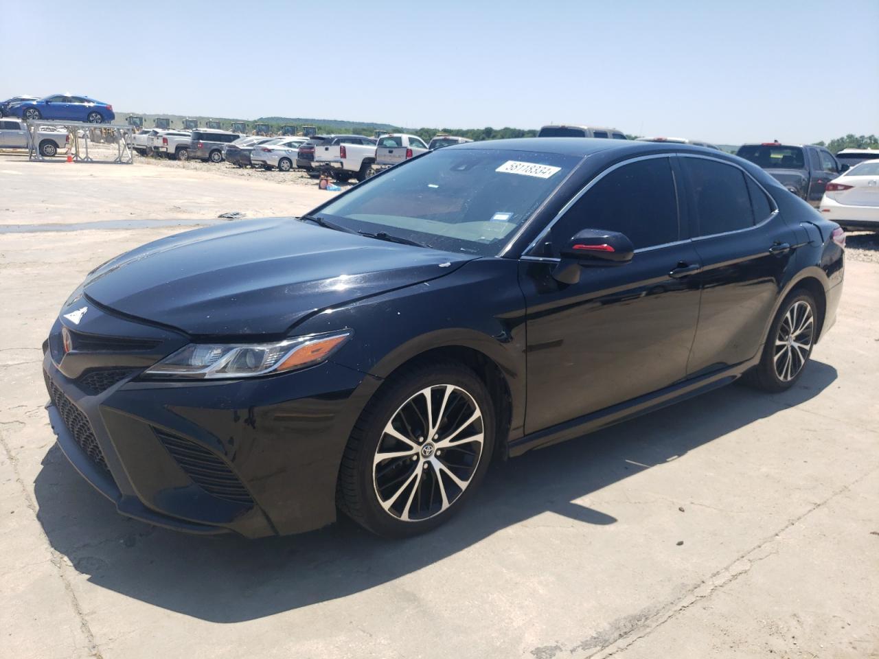 2020 TOYOTA CAMRY SE car image