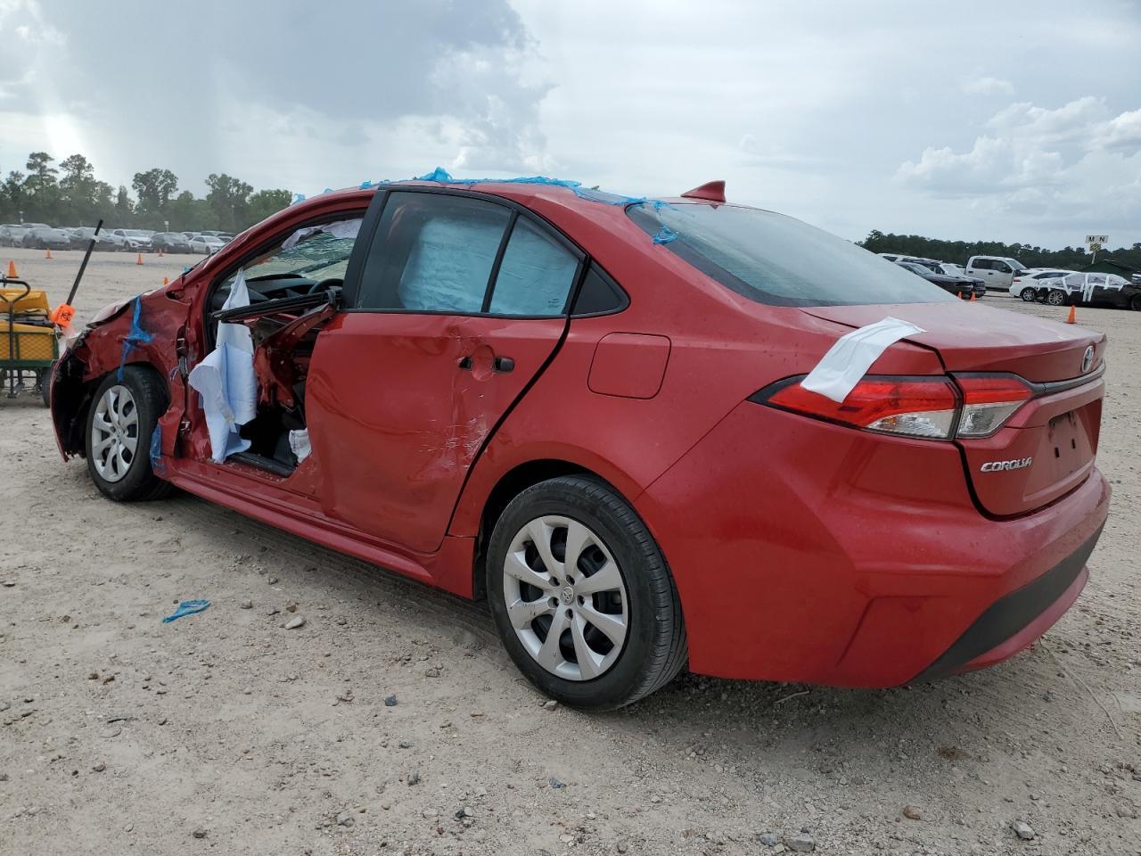 2020 TOYOTA COROLLA LE - Фото 2