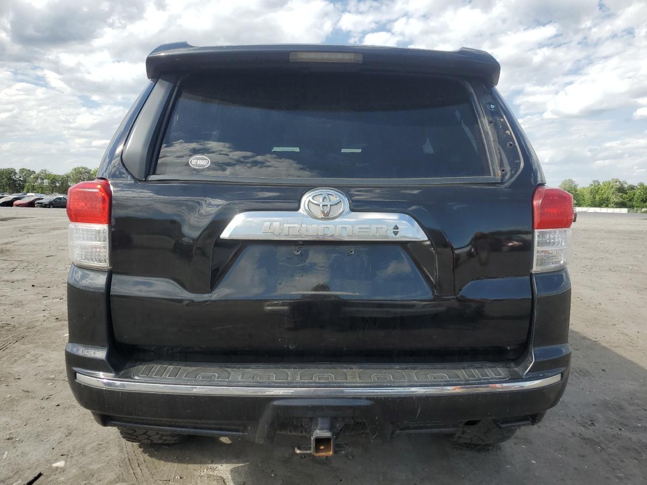 2011 TOYOTA 4RUNNER SR - Image 6