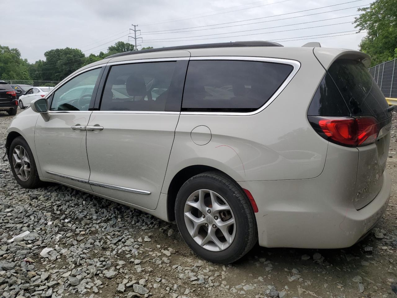 2017 CHRYSLER PACIFICA T - Image 2