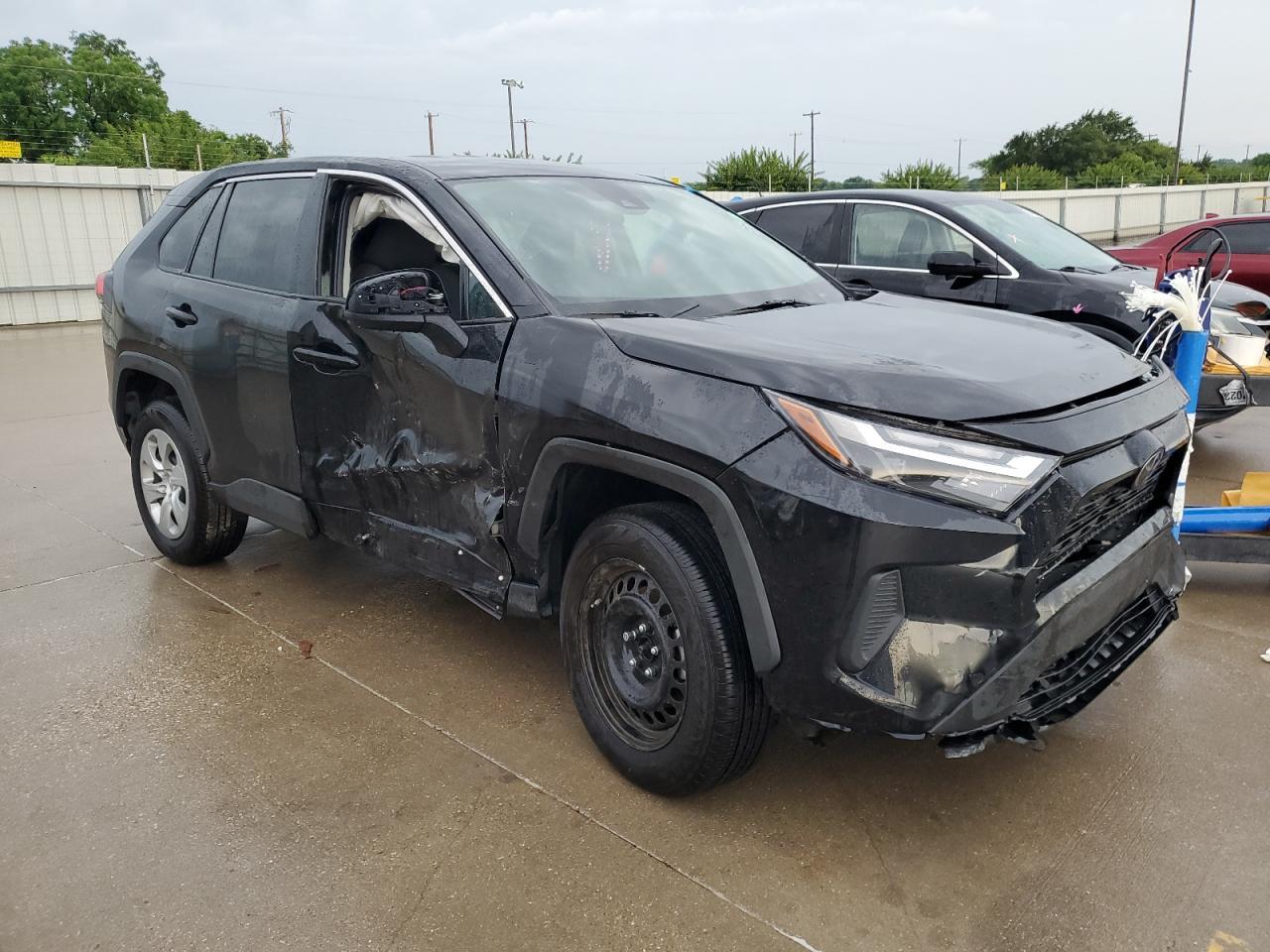 2023 TOYOTA RAV4 LE - Фото 4