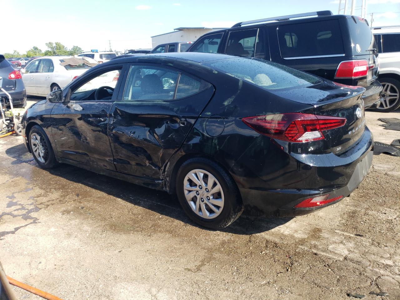2019 HYUNDAI ELANTRA SE - Фото 2