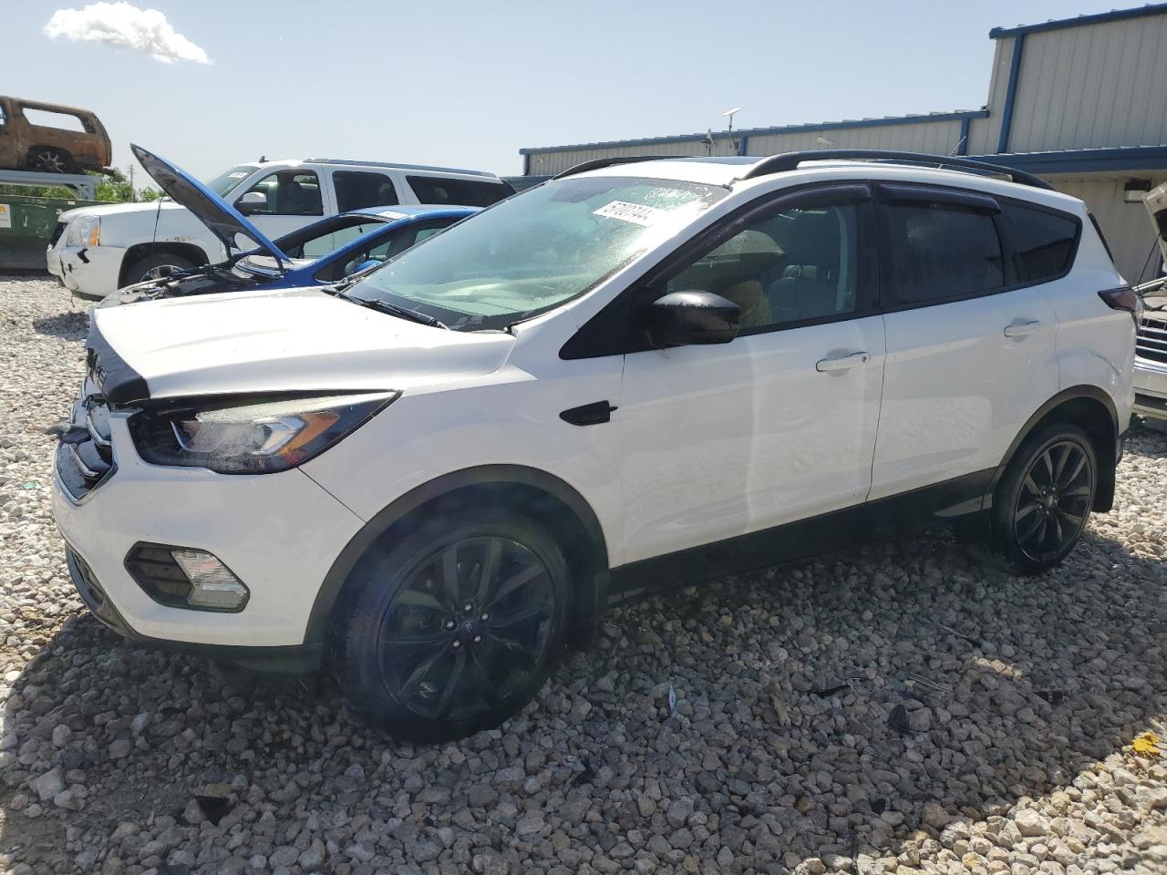 2017 FORD ESCAPE SE car image