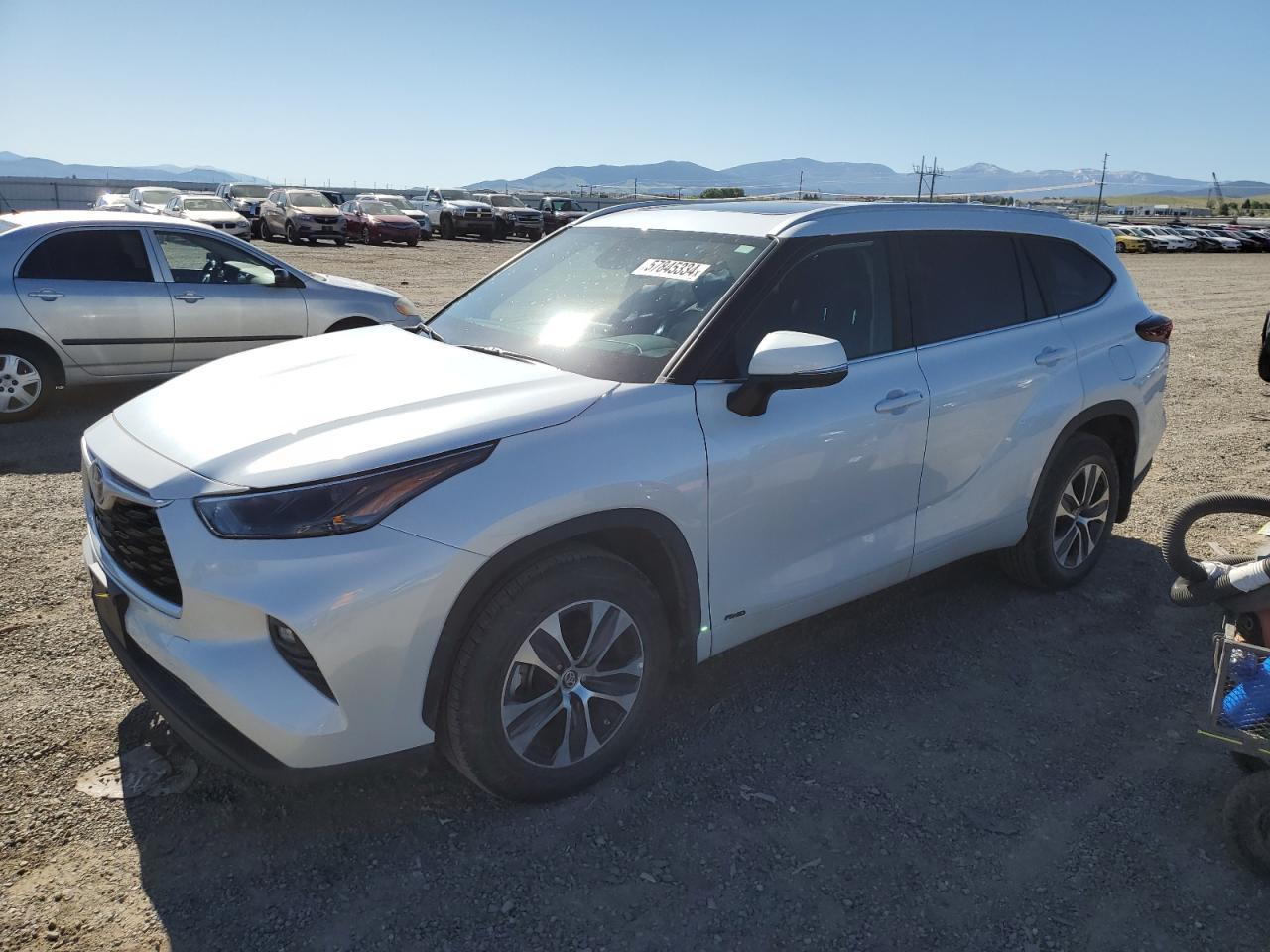 2024 TOYOTA HIGHLANDER