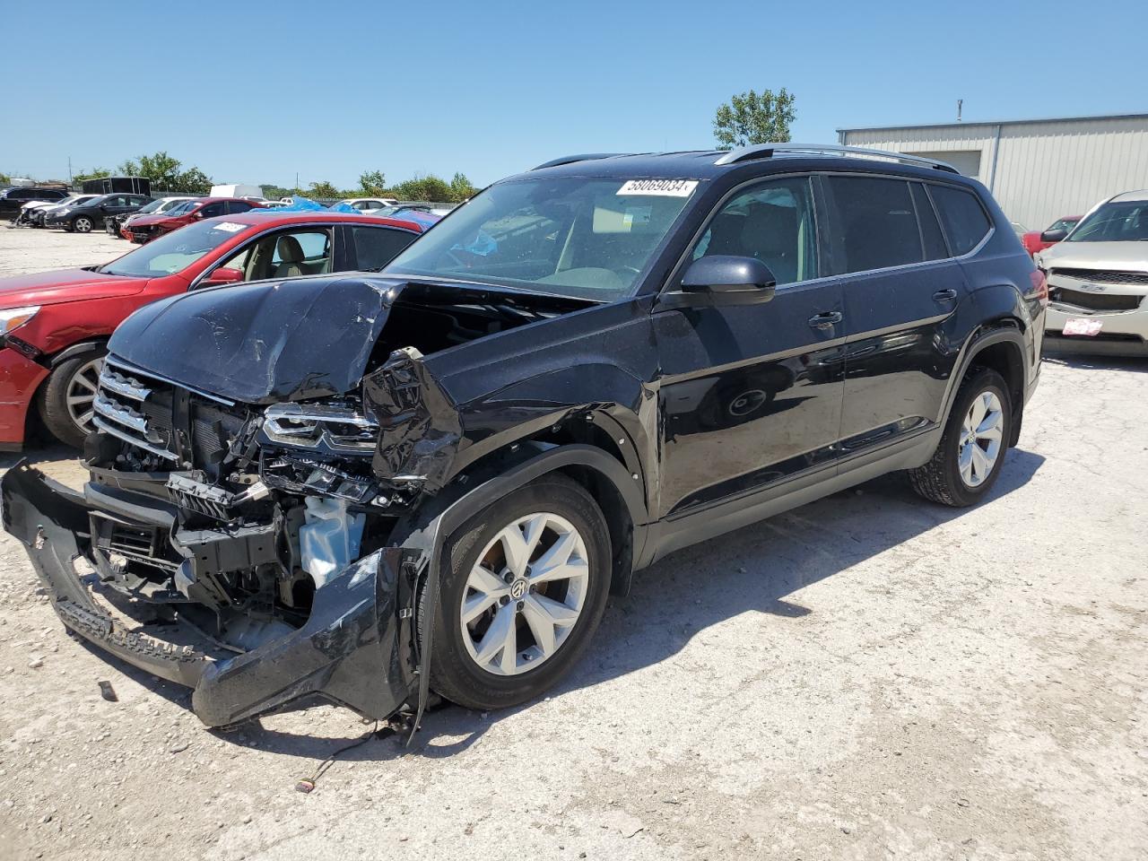 2018 VOLKSWAGEN ATLAS SE car image