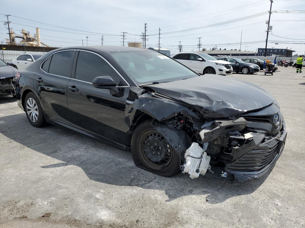 2020 TOYOTA CAMRY LE - Фото 4
