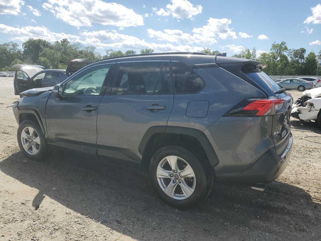 2020 TOYOTA RAV4 XLE - Image 2