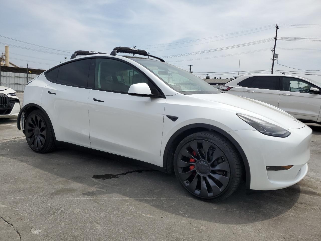 2023 TESLA MODEL Y - Фото 4