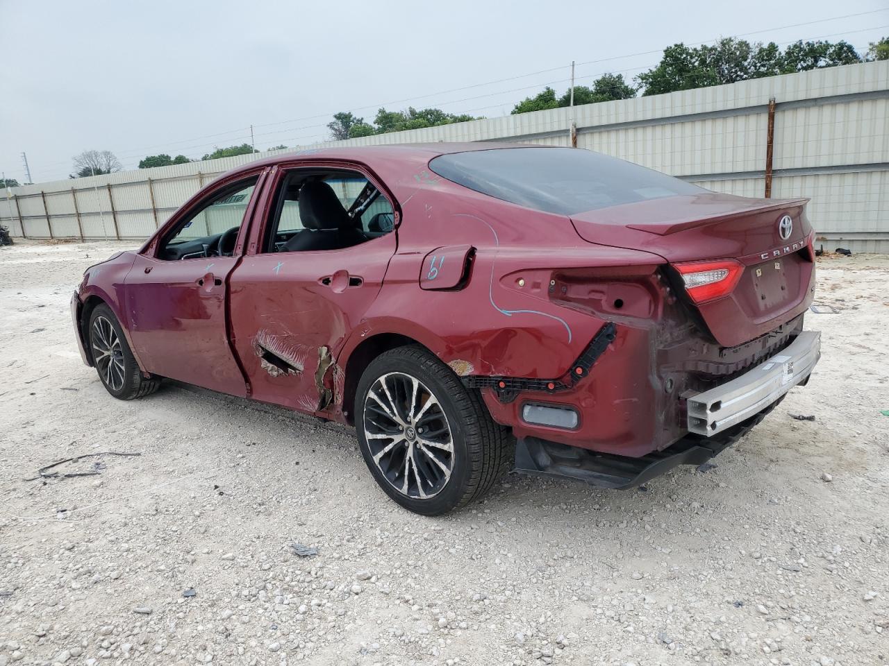 2018 TOYOTA CAMRY L - Image 2