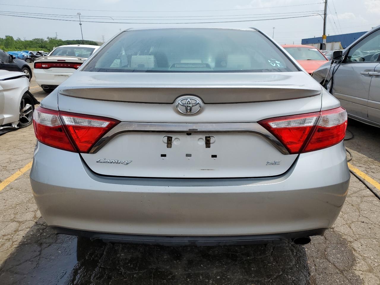 2016 TOYOTA CAMRY LE - Фото 6
