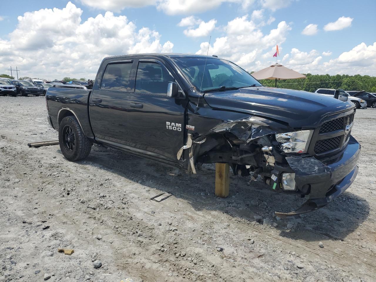 2018 RAM 1500 ST - Image 4