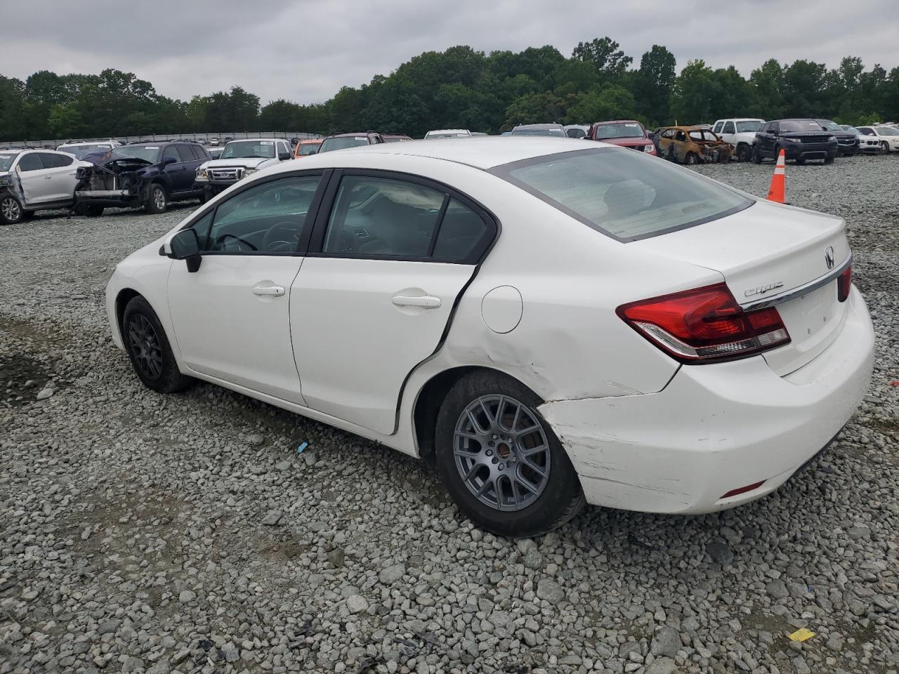2015 HONDA CIVIC LX - Image 2
