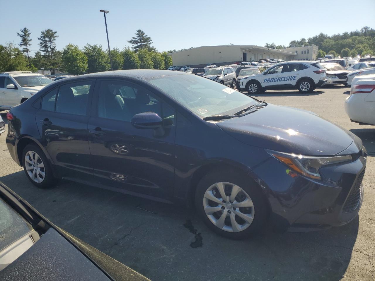 2022 TOYOTA COROLLA LE - Фото 4
