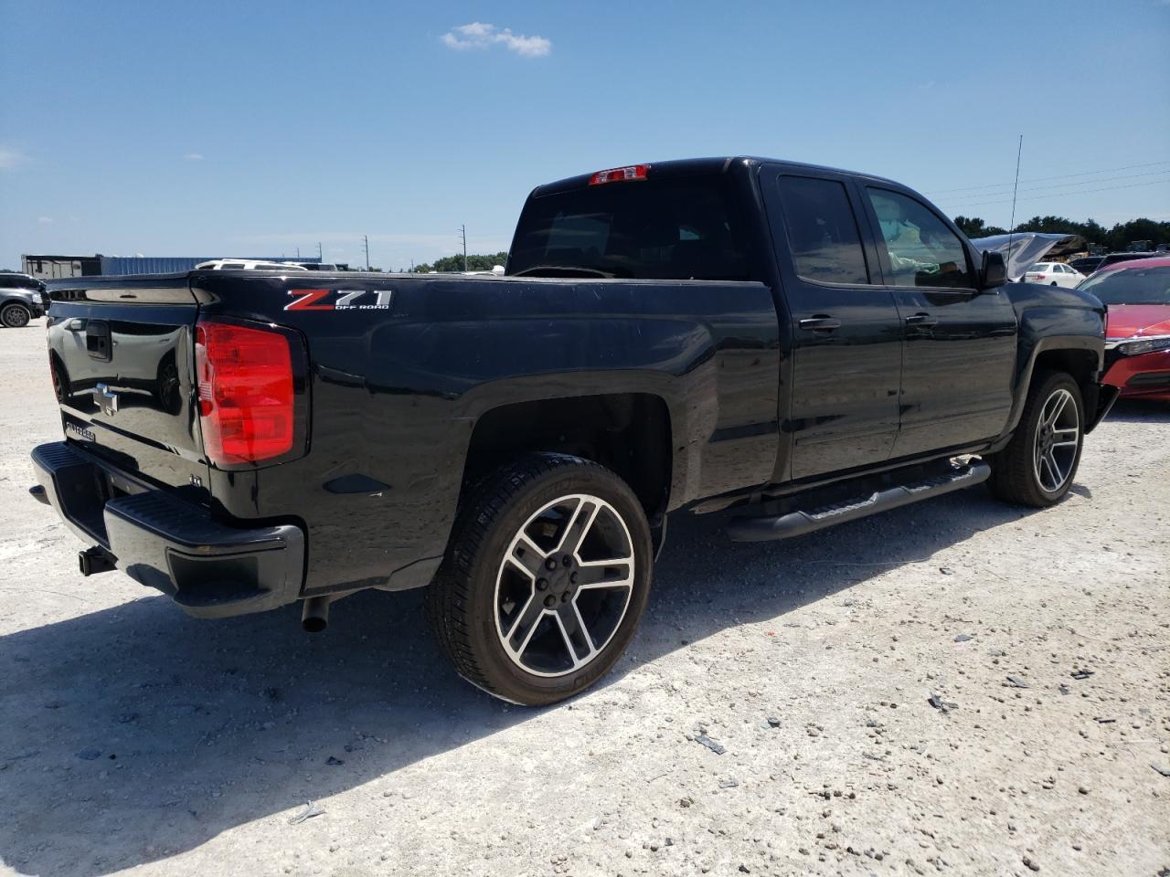 2019 CHEVROLET SILVERADO - Фото 3