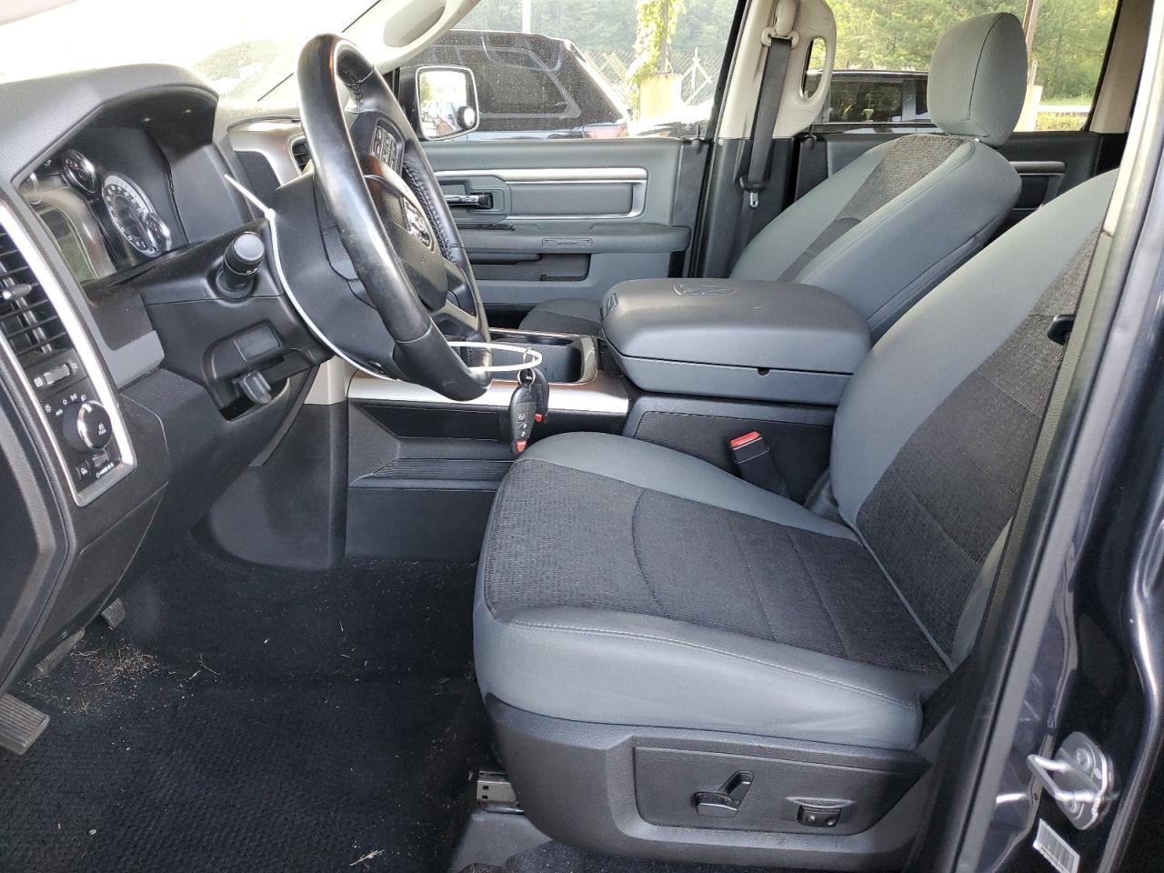 2017 RAM 1500 SLT - Фото 7