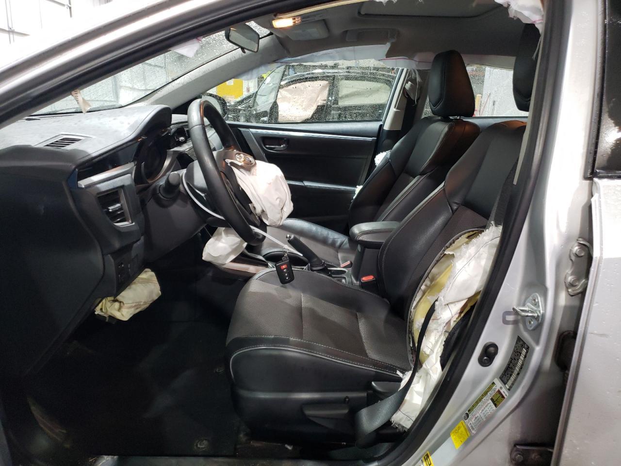 2015 TOYOTA COROLLA L - Фото 7