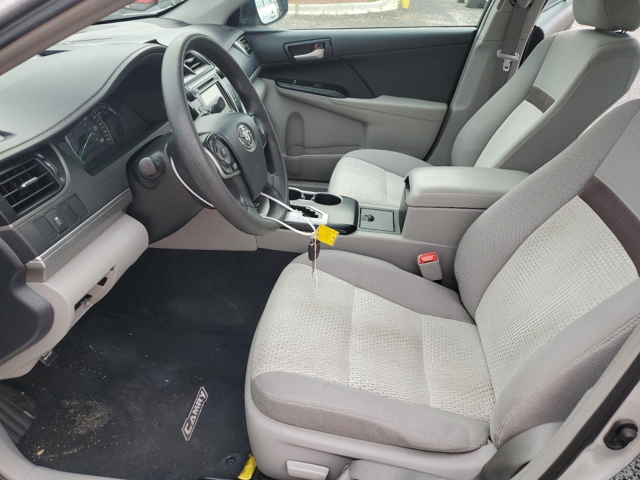 2014 TOYOTA CAMRY L - Фото 7