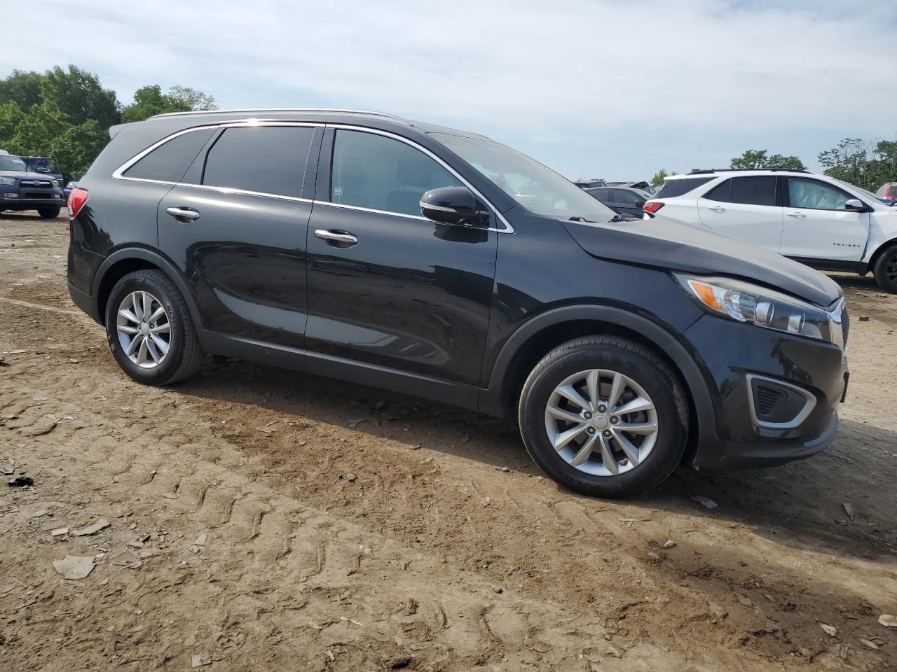 2017 KIA SORENTO LX - Фото 4