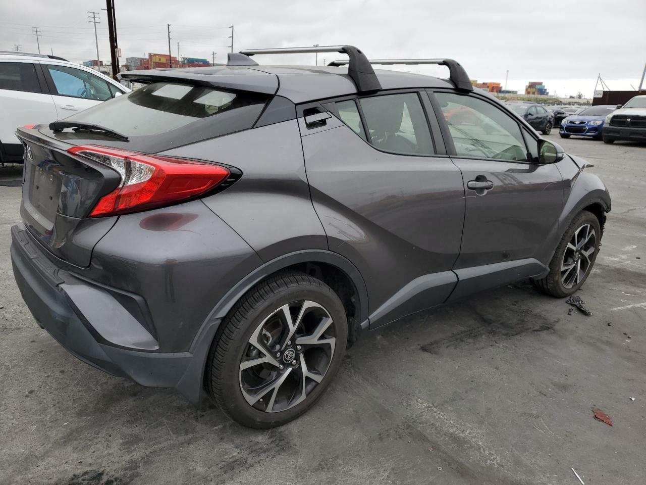 2021 TOYOTA C-HR XLE - Image 3