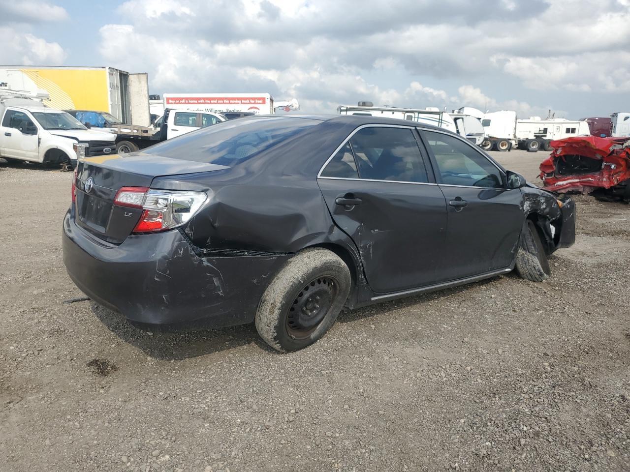 2014 TOYOTA CAMRY L - Фото 3