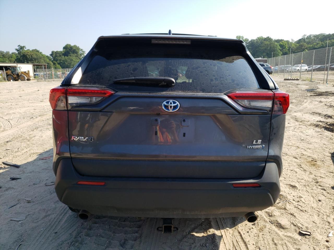 2021 TOYOTA RAV4 LE - Фото 6