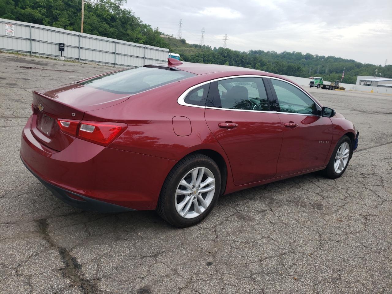 2017 CHEVROLET MALIBU LT - Фото 3