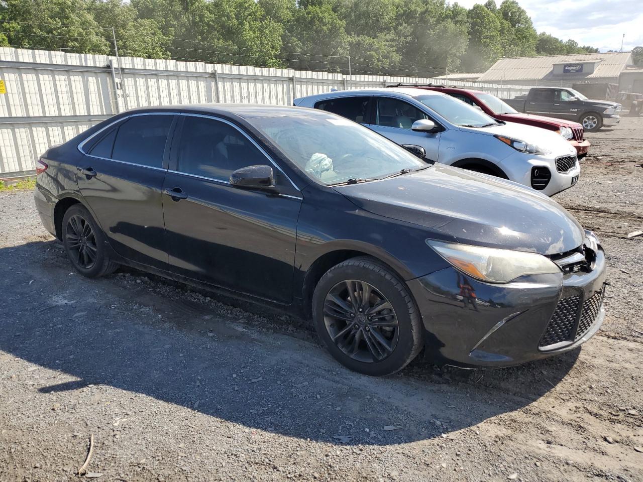 2017 TOYOTA CAMRY LE - Фото 4