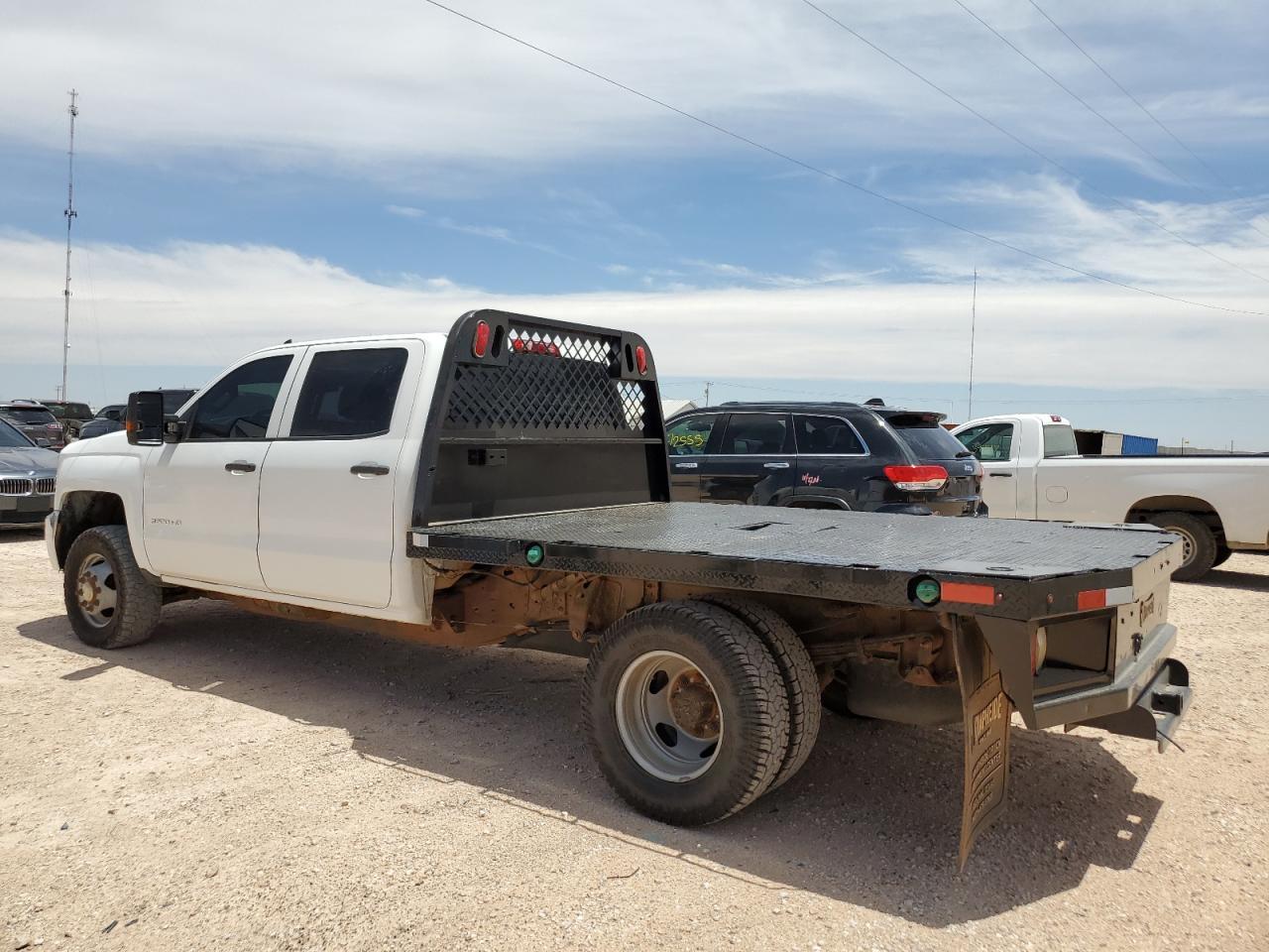 2016 CHEVROLET SILVERADO - Image 2
