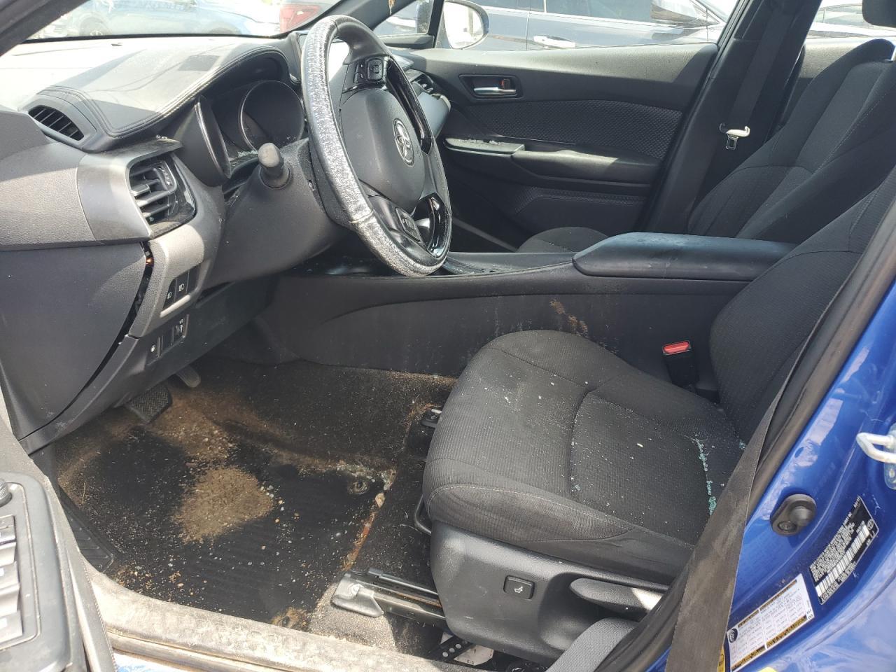 2018 TOYOTA C-HR XLE - Image 7