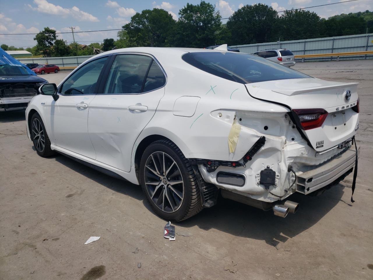 2021 TOYOTA CAMRY SE - Image 2
