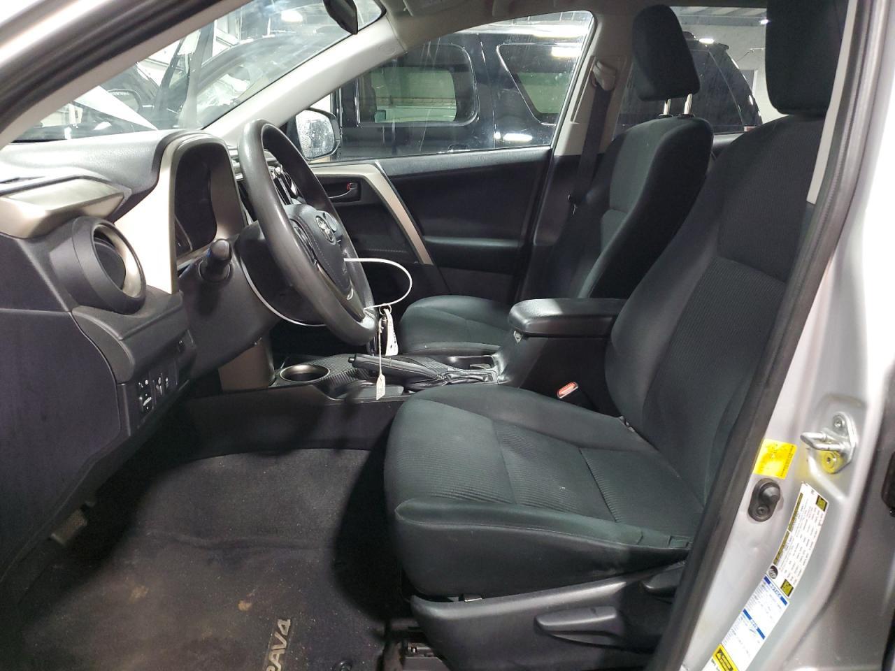 2015 TOYOTA RAV4 LE - Image 7