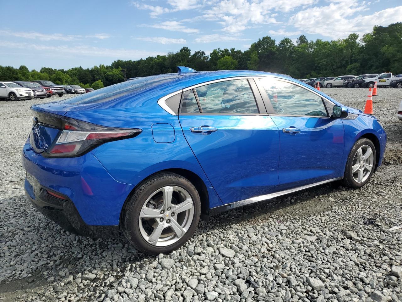 2017 CHEVROLET VOLT LT - Image 3