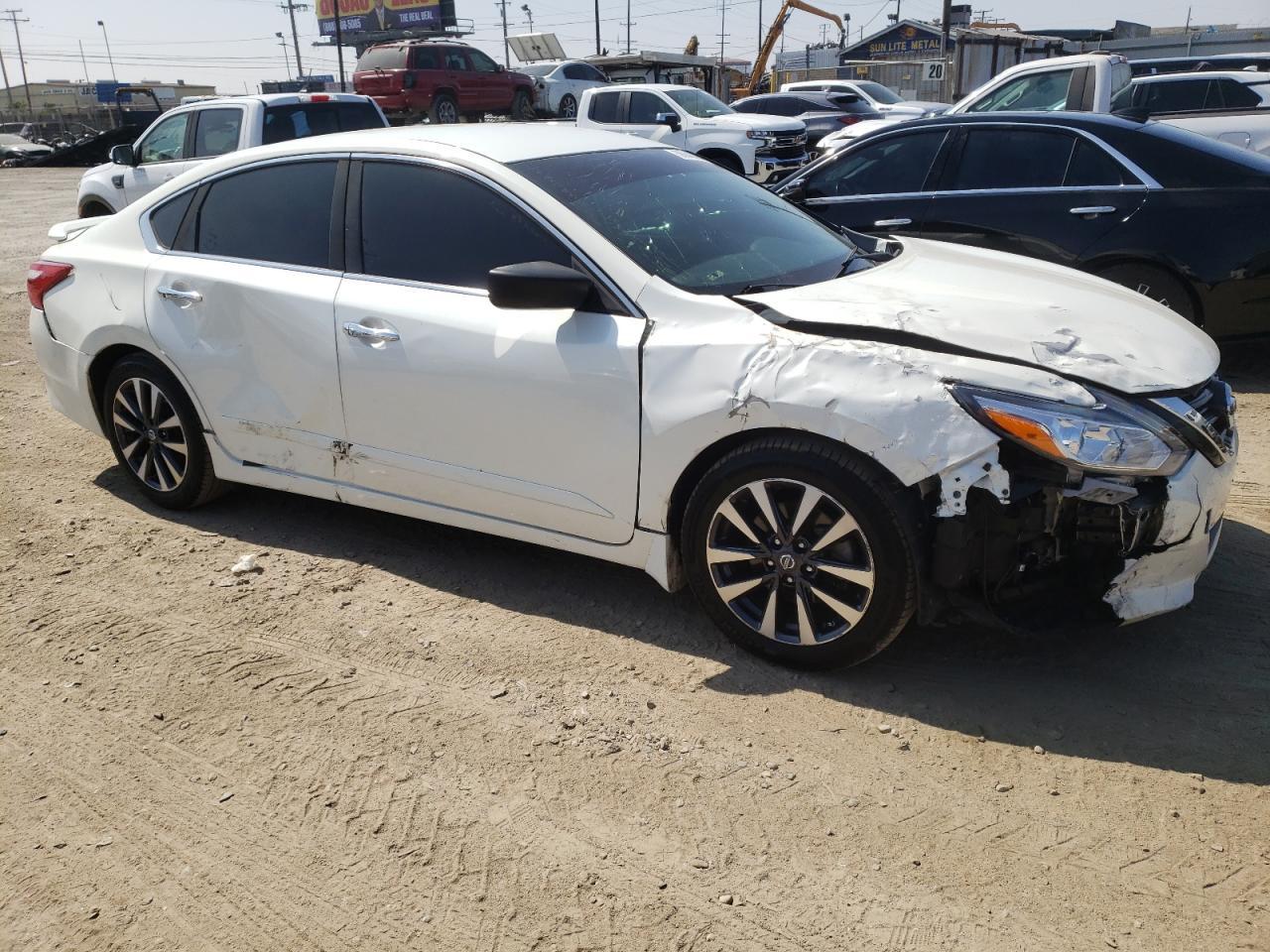 2016 NISSAN ALTIMA 2.5 - Фото 4