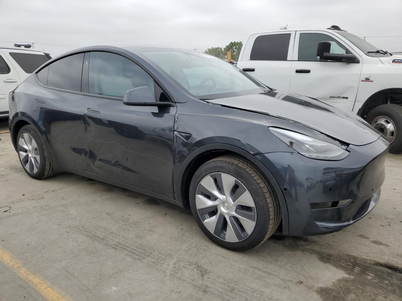 2024 TESLA MODEL Y - Image 4