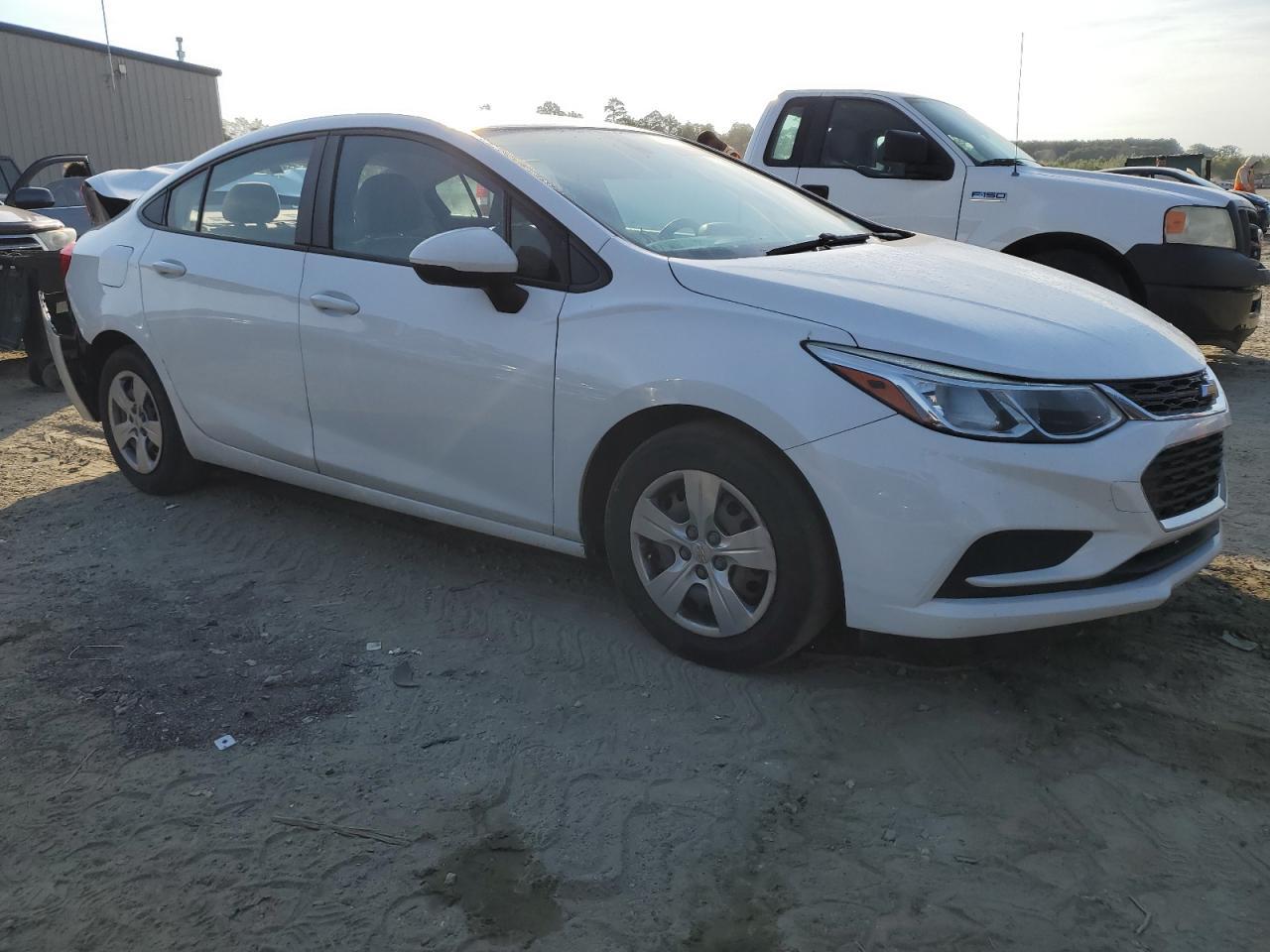 2017 CHEVROLET CRUZE LS - Image 4