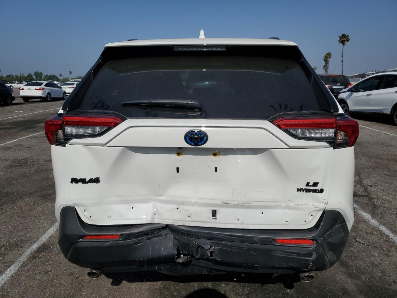 2023 TOYOTA RAV4 LE - Фото 6