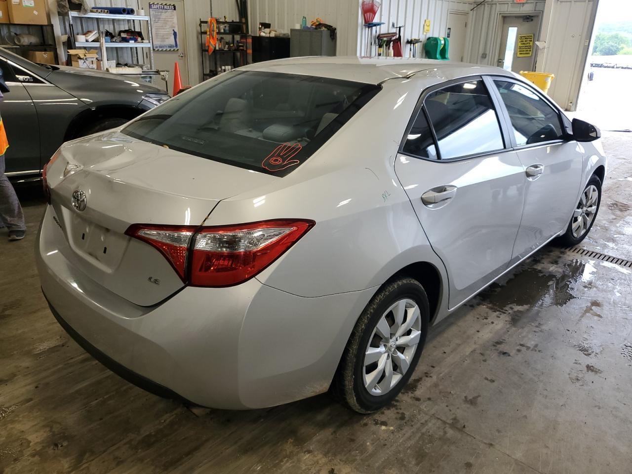 2016 TOYOTA COROLLA L - Фото 3