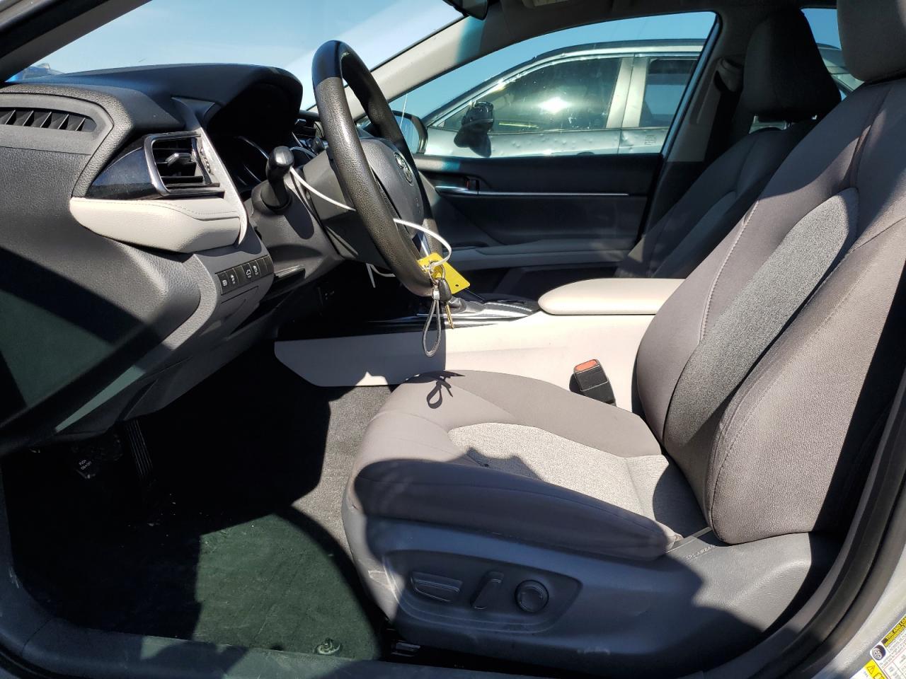 2019 TOYOTA CAMRY L - Фото 7