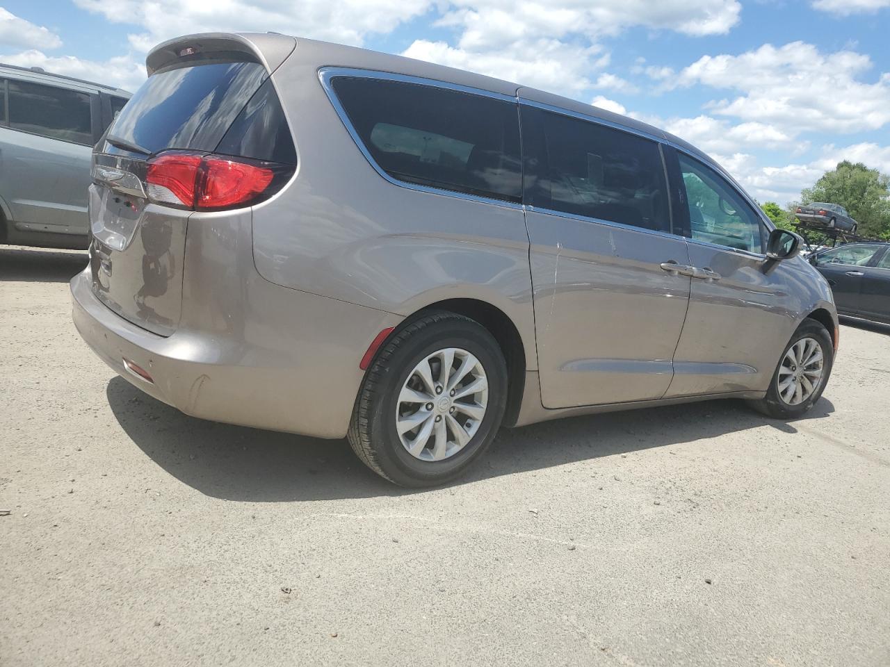 2017 CHRYSLER PACIFICA T - Image 3