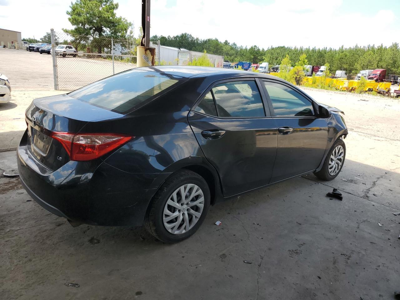 2018 TOYOTA COROLLA L - Фото 3