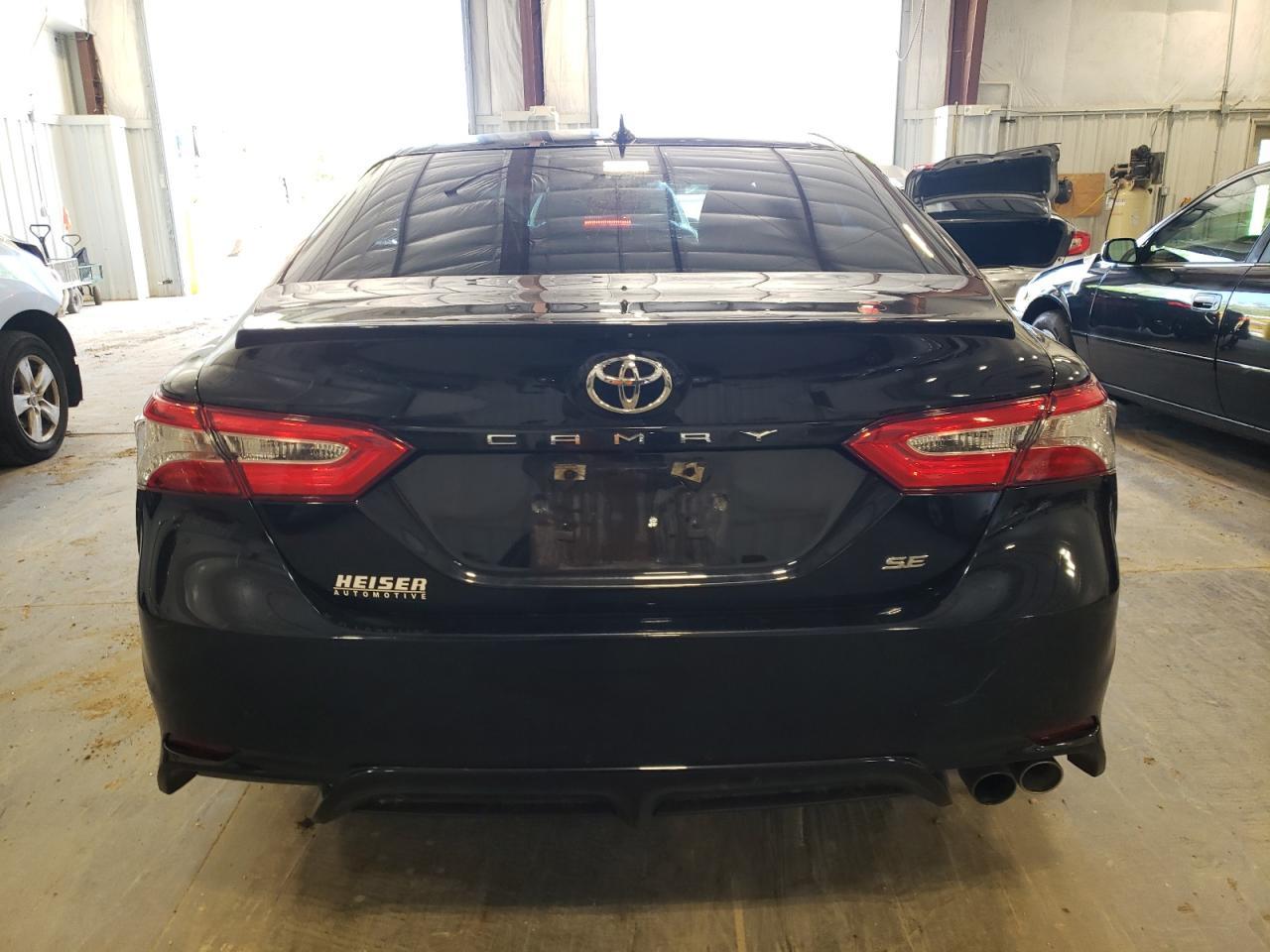 2020 TOYOTA CAMRY SE - Image 6