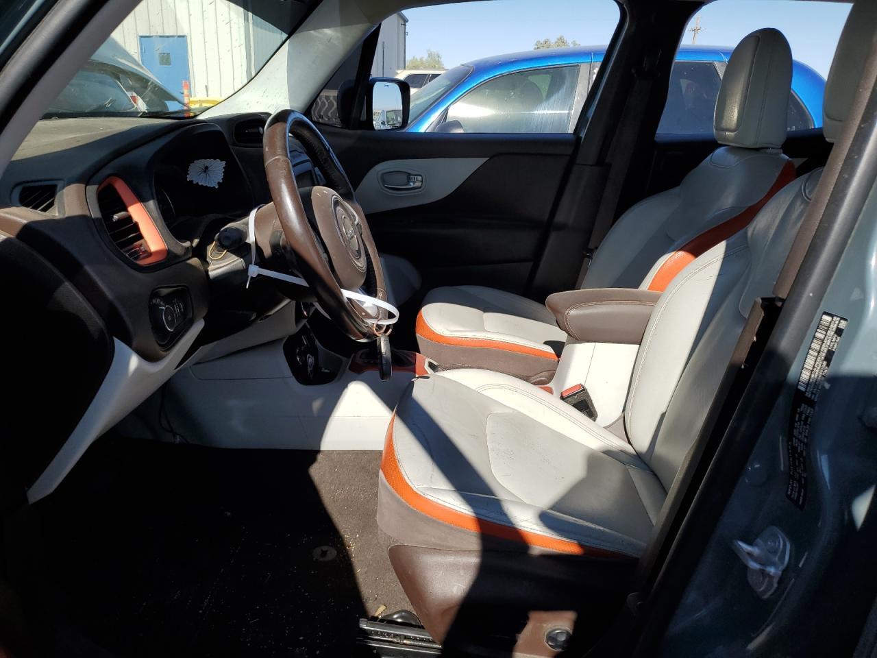 2017 JEEP RENEGADE L - Image 7