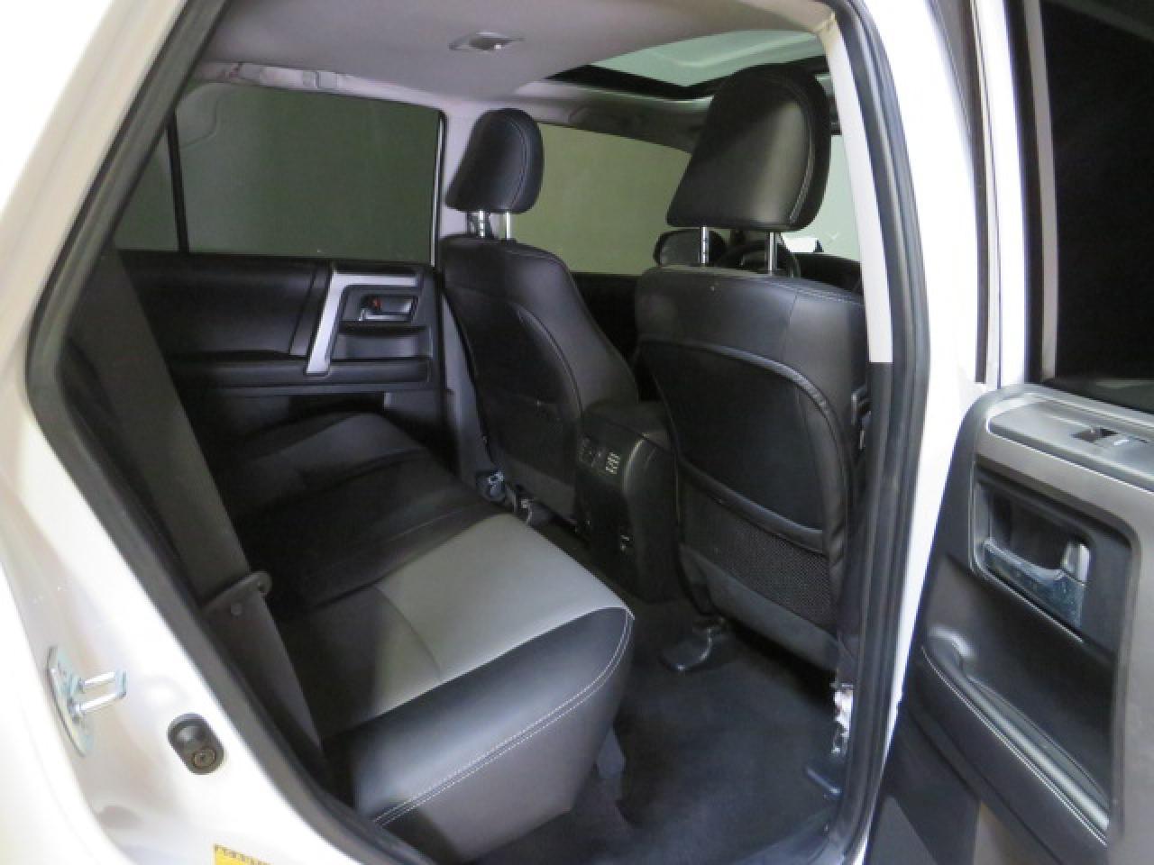 2018 TOYOTA 4RUNNER SR - Image 6
