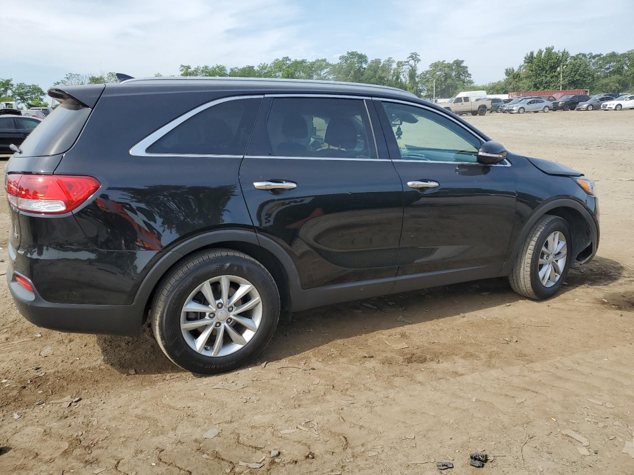 2017 KIA SORENTO LX - Фото 3