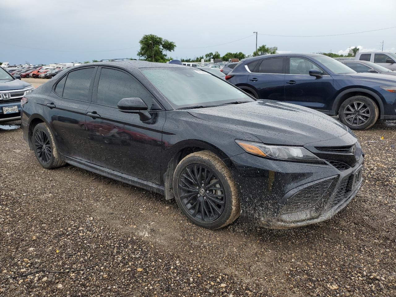 2021 TOYOTA CAMRY SE - Фото 4