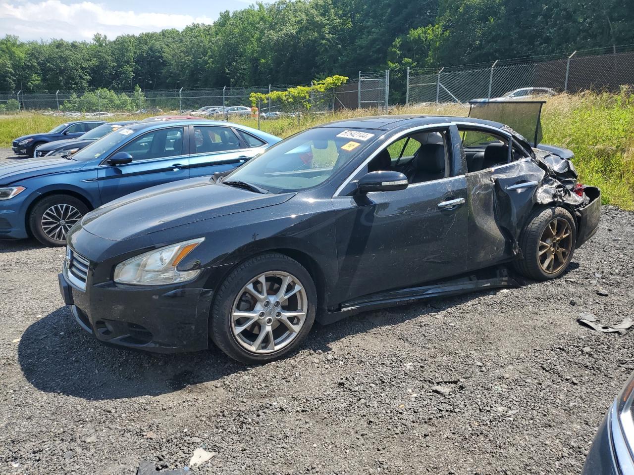 2014 NISSAN MAXIMA S