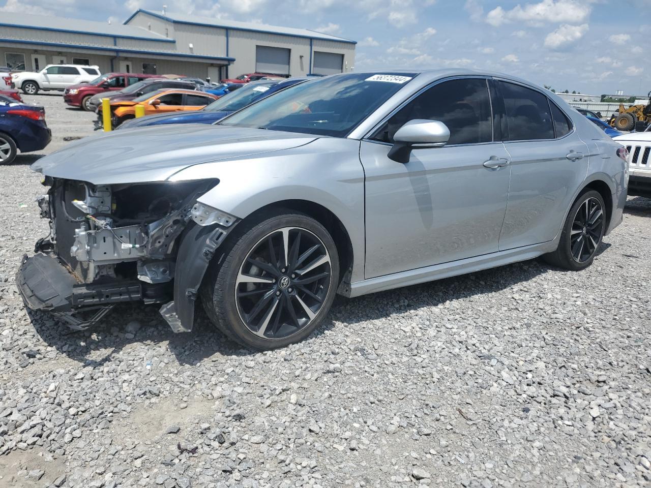 2018 TOYOTA CAMRY XSE car image